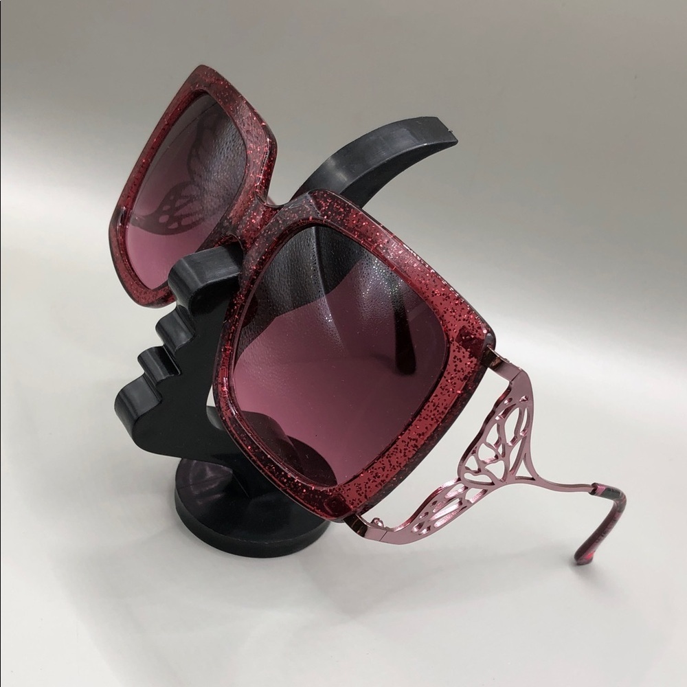 Betsey Johnson mermaid tail oversized glitter red rose sunglasses square.